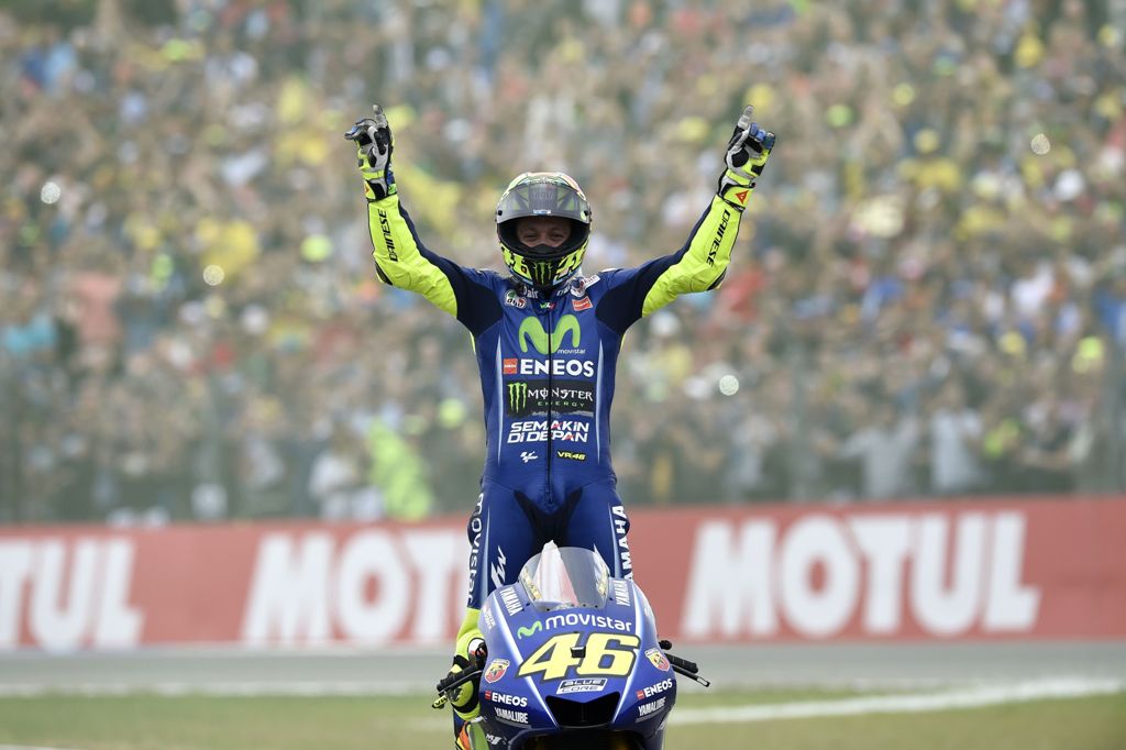 Valentino Rossi lahir dalam keluarga balap, di mana ayahnya, Graziano Rossi, adalah seorang pembalap Grand Prix yang berkompetisi di kelas 250cc.