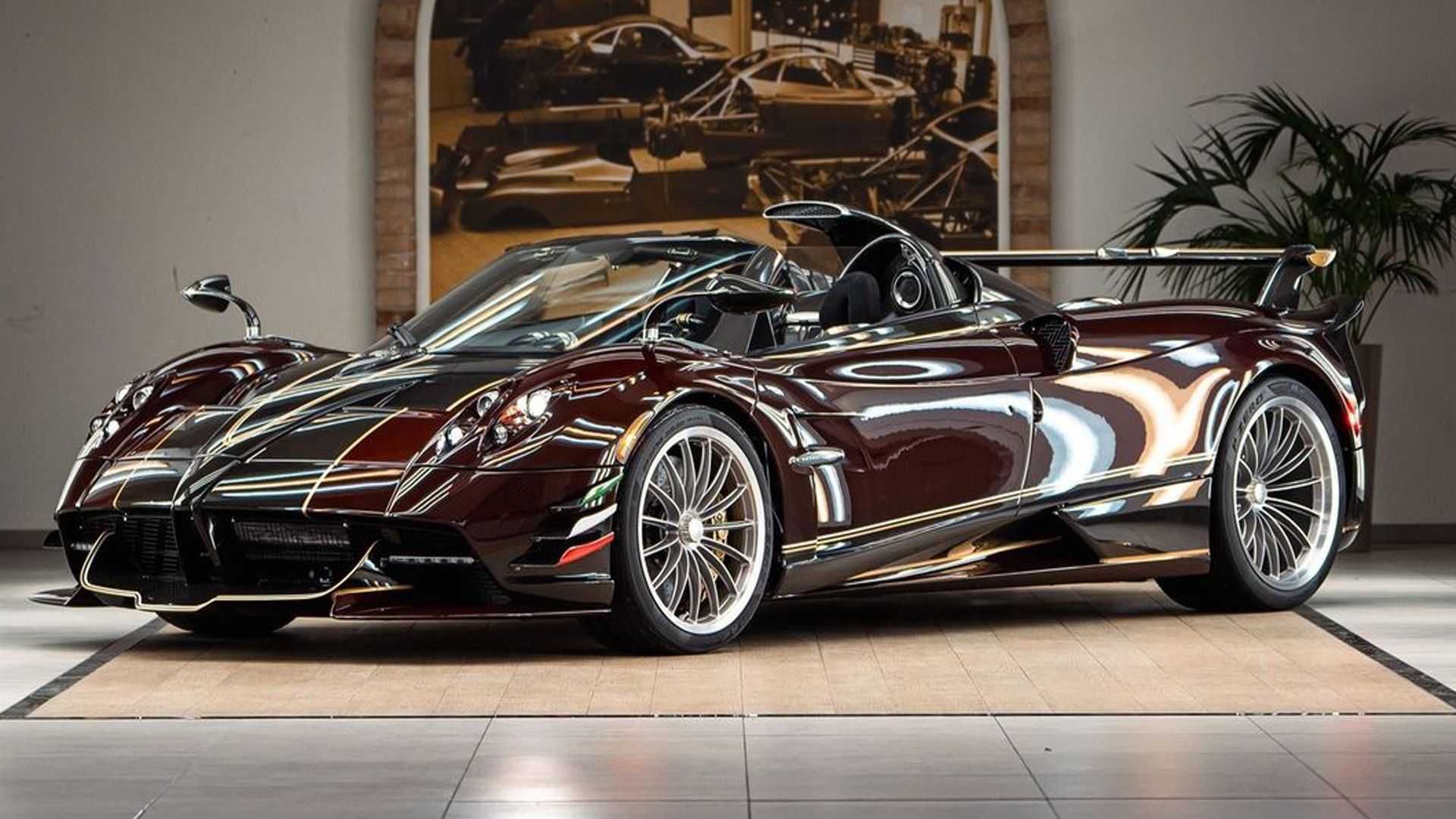 Pagani Huayra Codalunga adalah salah satu model terbaru dari pabrikan otomotif mewah asal Italia, Pagani